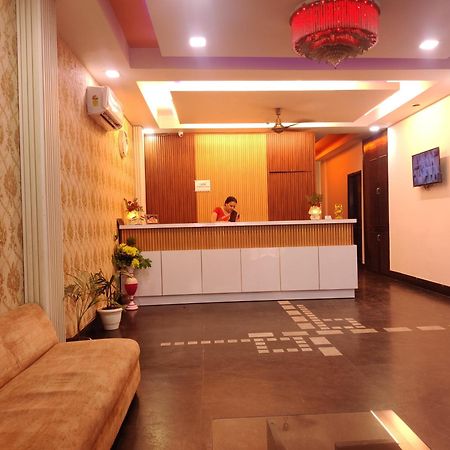Hotel Delhi Airport Plaza Igi Airport New Delhi Exterior photo