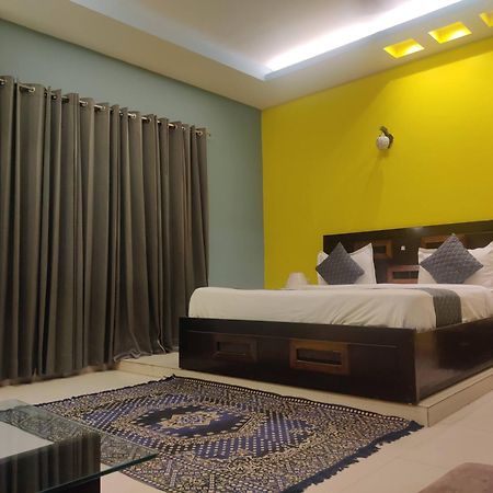 Hotel Delhi Airport Plaza Igi Airport New Delhi Exterior photo