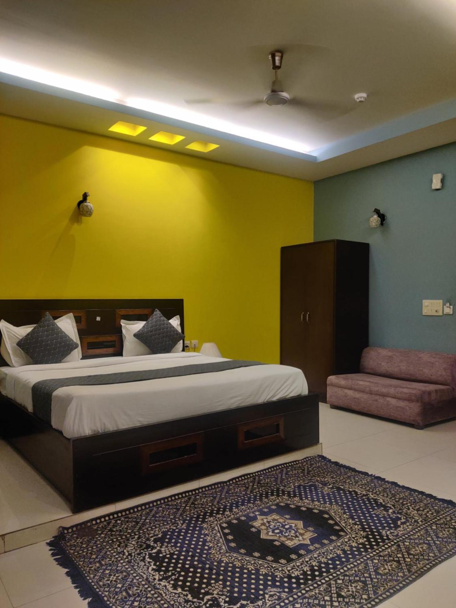 Hotel Delhi Airport Plaza Igi Airport New Delhi Exterior photo