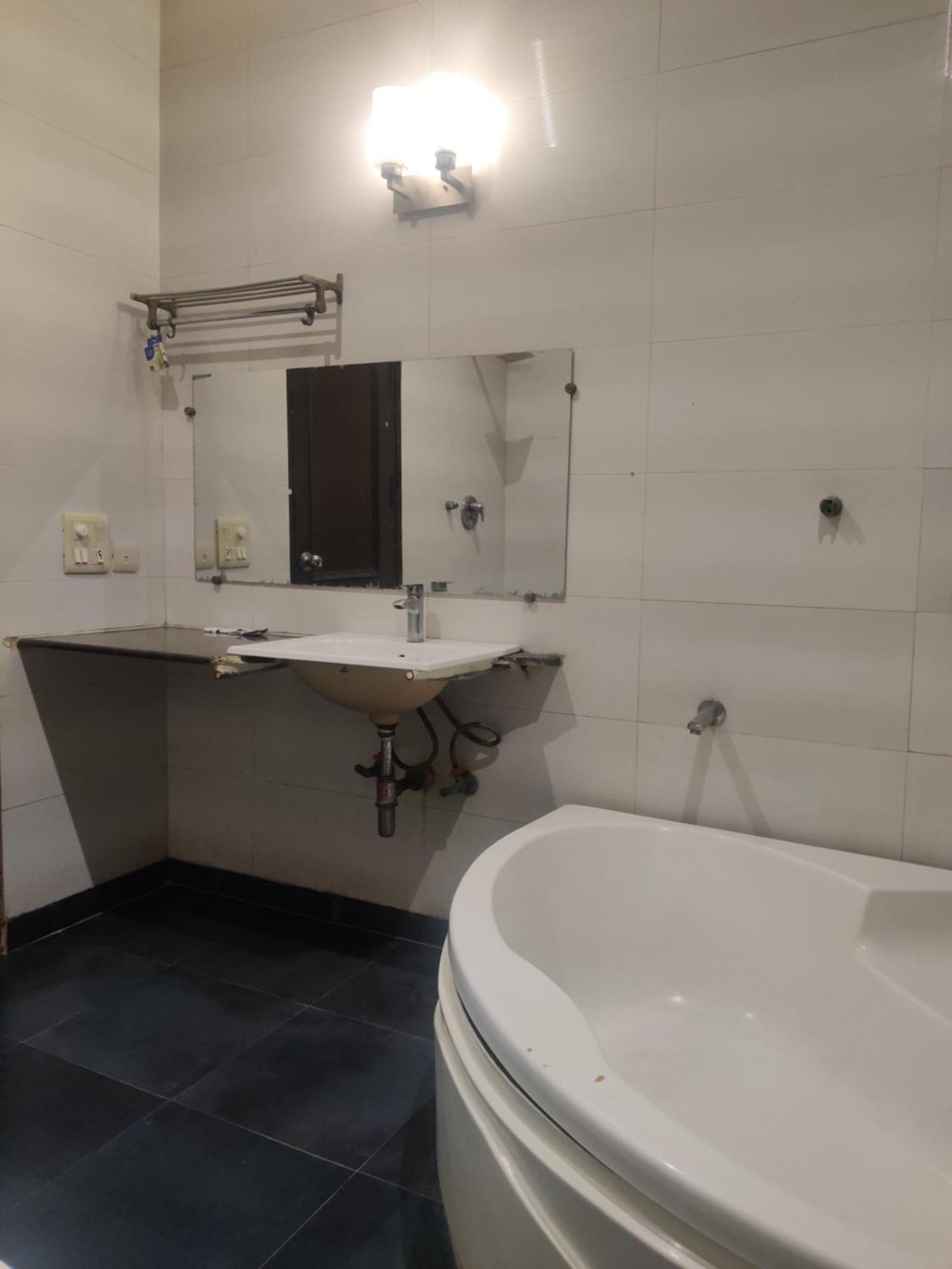 Hotel Delhi Airport Plaza Igi Airport New Delhi Exterior photo